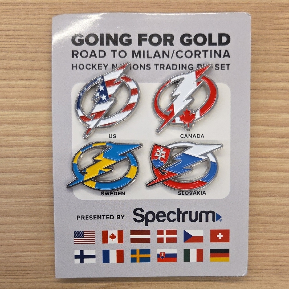 TAMPA BAY LIGHTNING Spectrum Hockey Nations Trading Pin Set